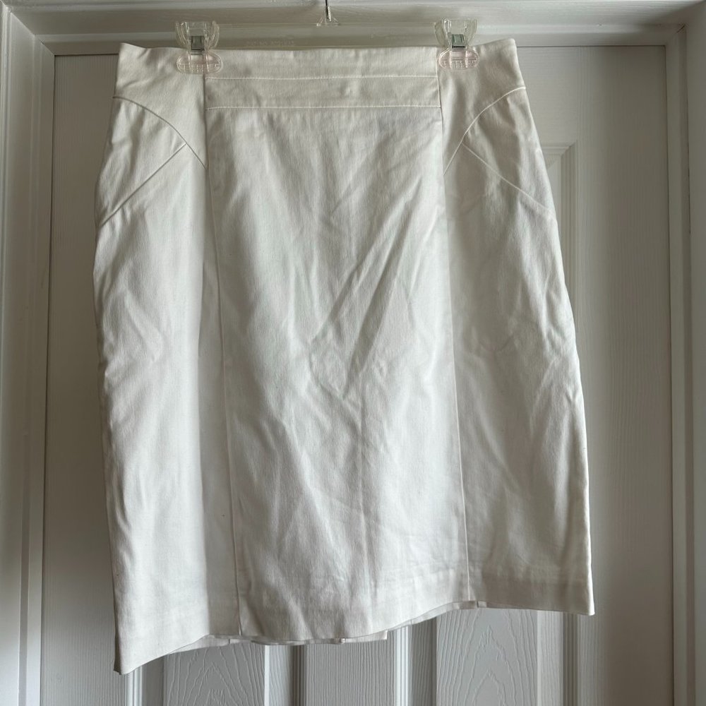 White pencil skirt